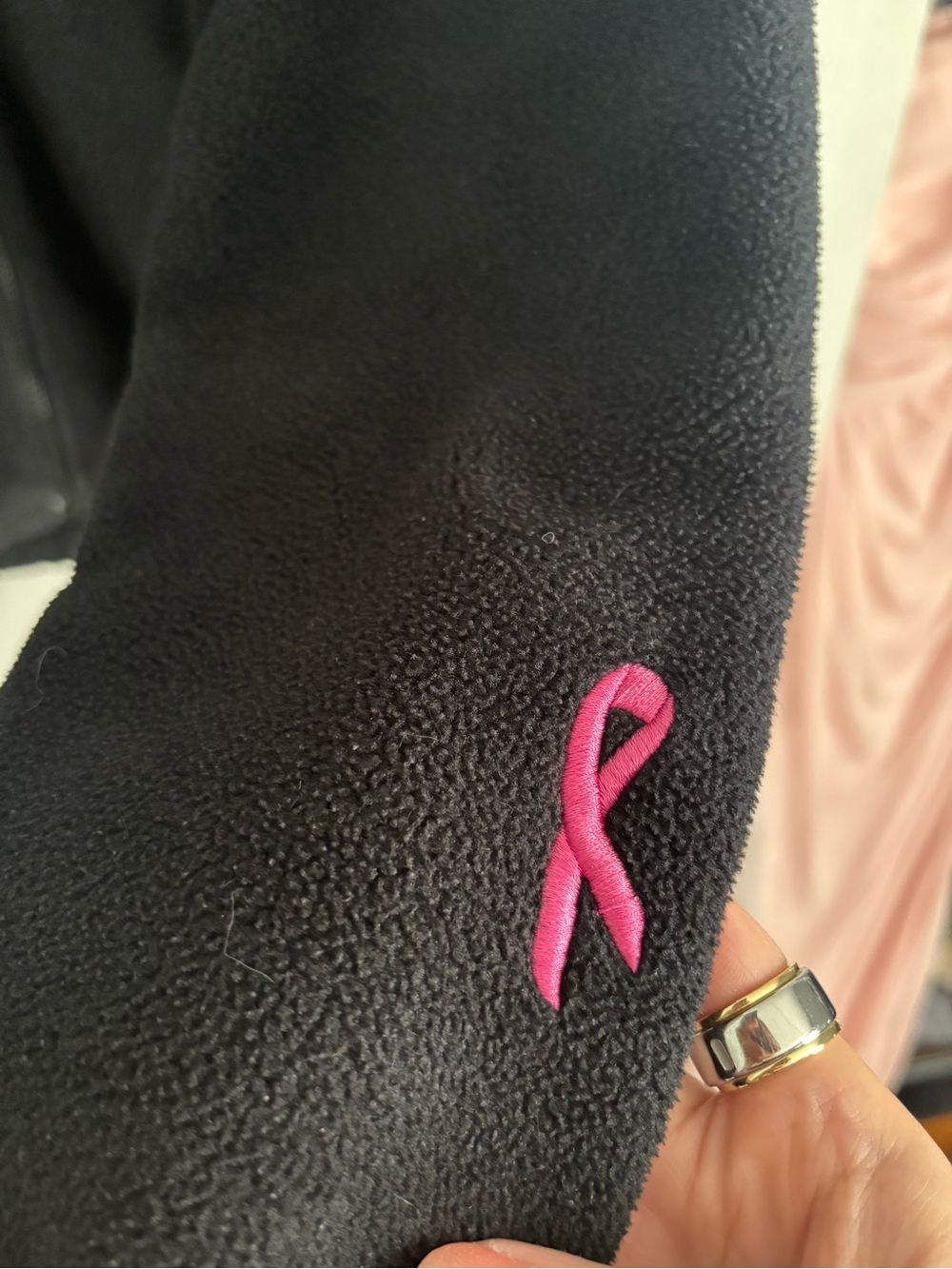 The North Face Black Fleece Jacket with Pink Logo - Picture 3 of 4